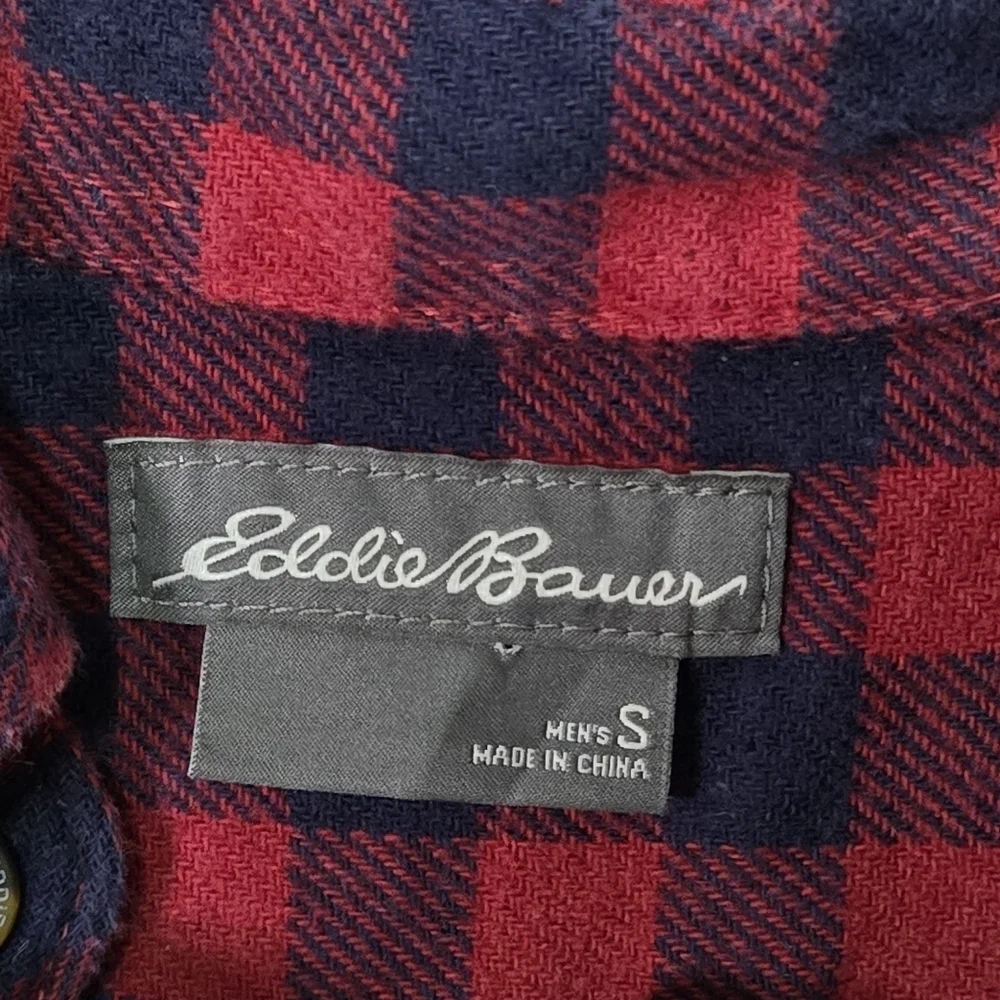 EDDIE BAUER mens small plaid red long sleeve  Button shirt - Picture 3 of 13
